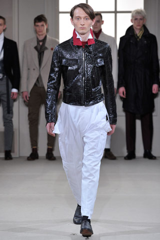 Alexander McQueen / - 2011